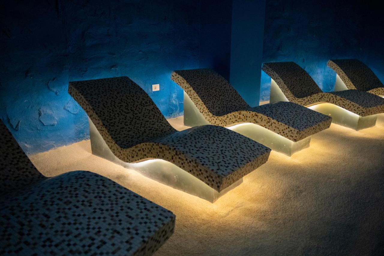 Bougainville Bay Hotel Sarandë Esterno foto Salt cave at the Salt & Sea Spa