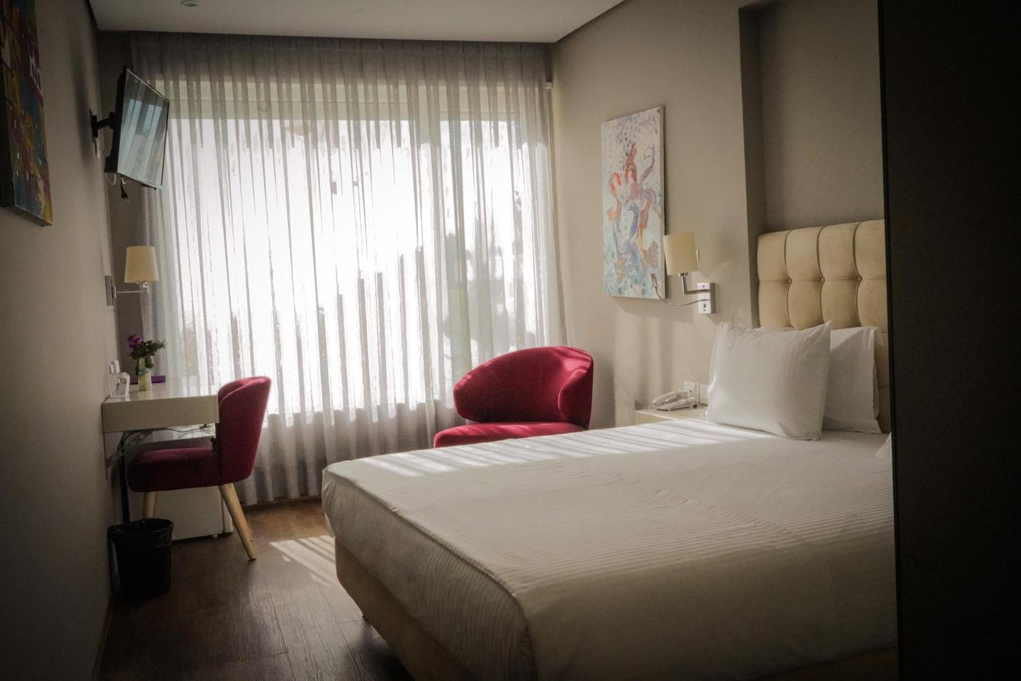 Bougainville Bay Hotel Sarandë Esterno foto