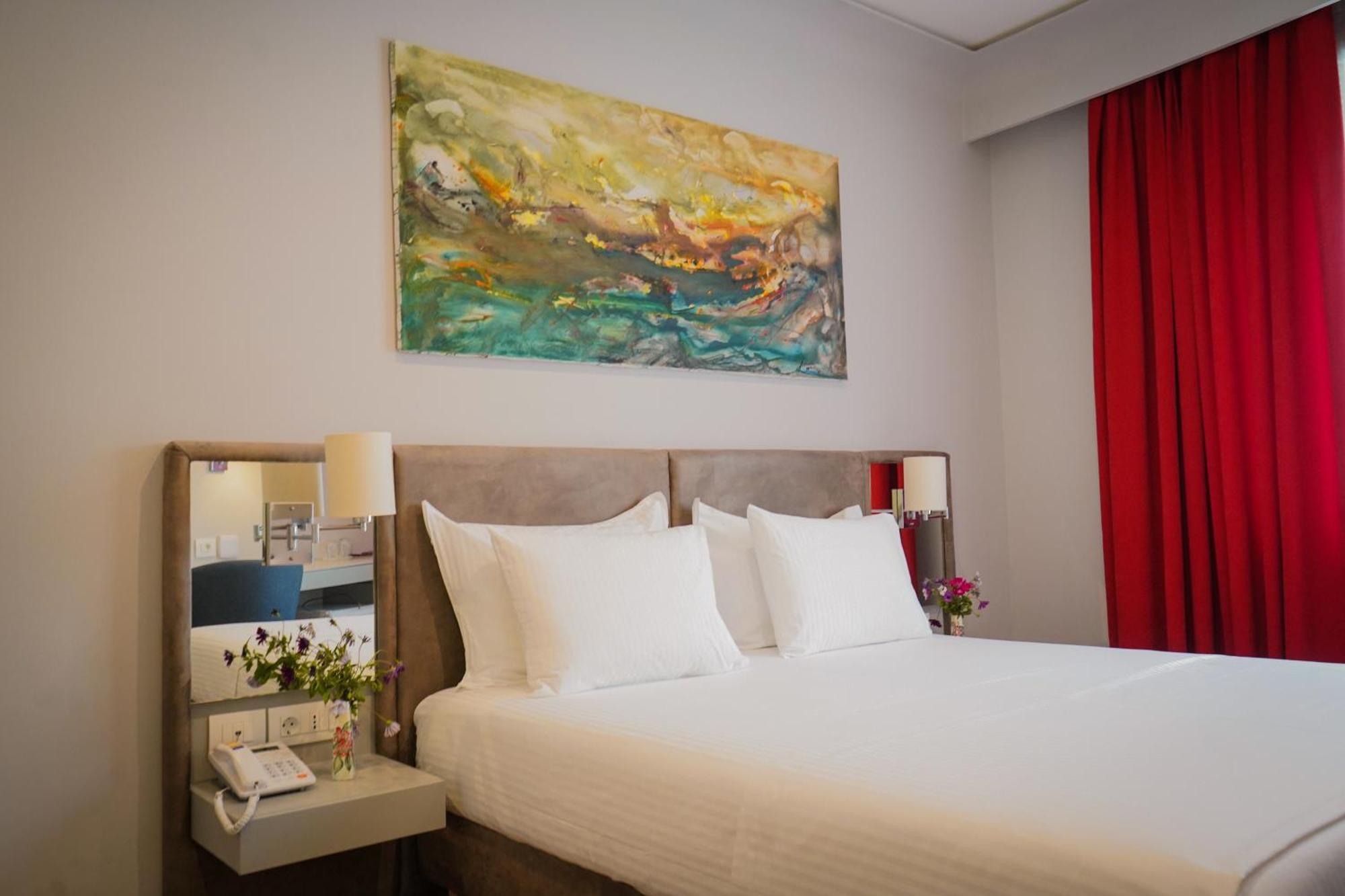 Bougainville Bay Hotel Sarandë Esterno foto