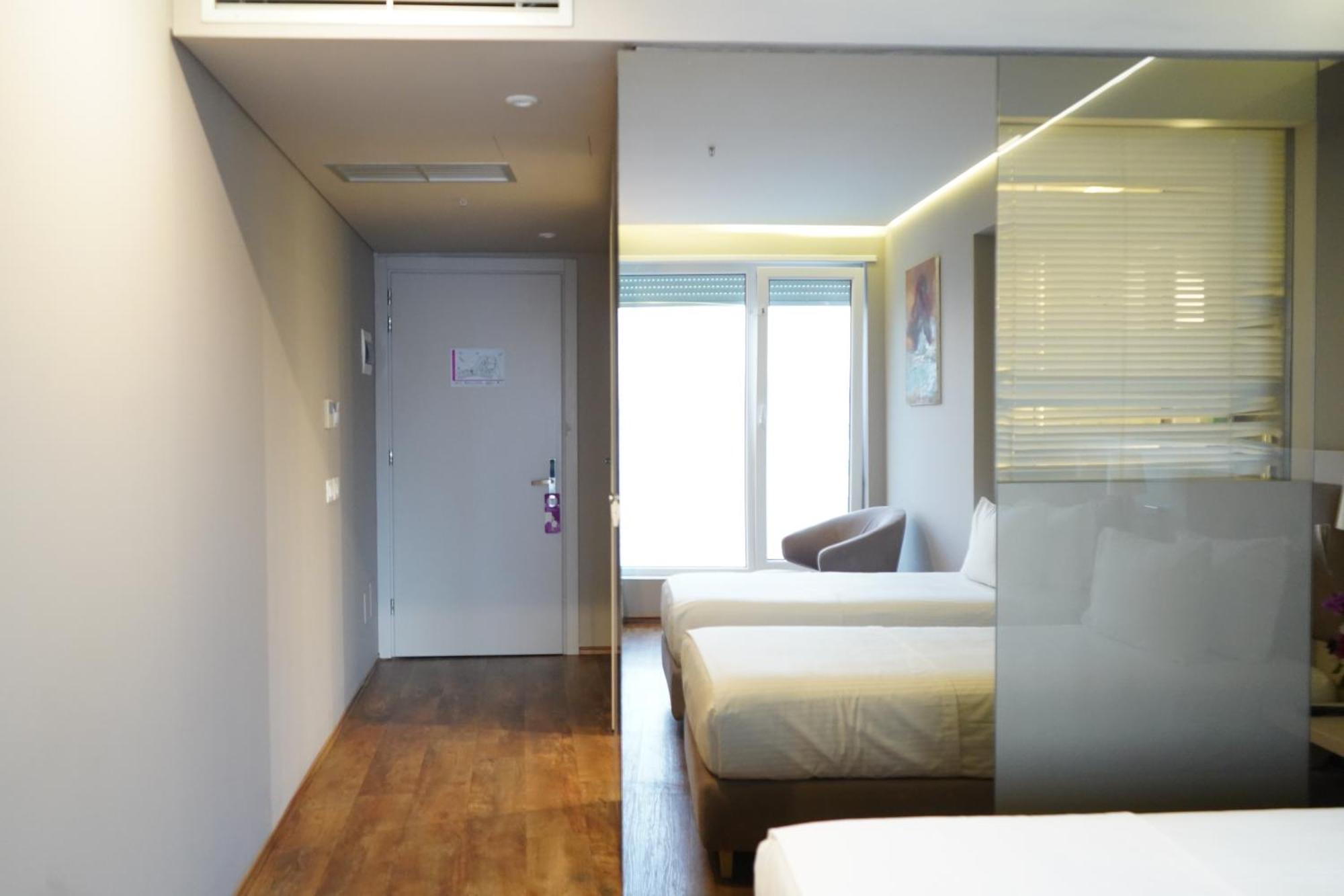 Bougainville Bay Hotel Sarandë Esterno foto